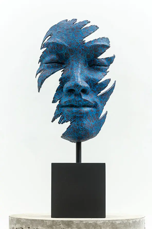 Picture of bronze sculpture Faces II, by Anton Smit