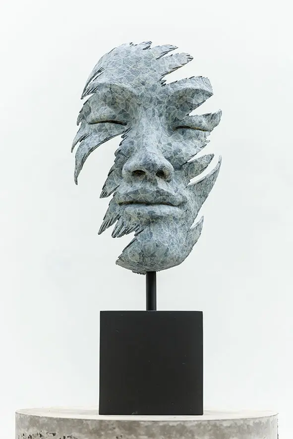 Picture of bronze sculpture Faces II, by Anton Smit